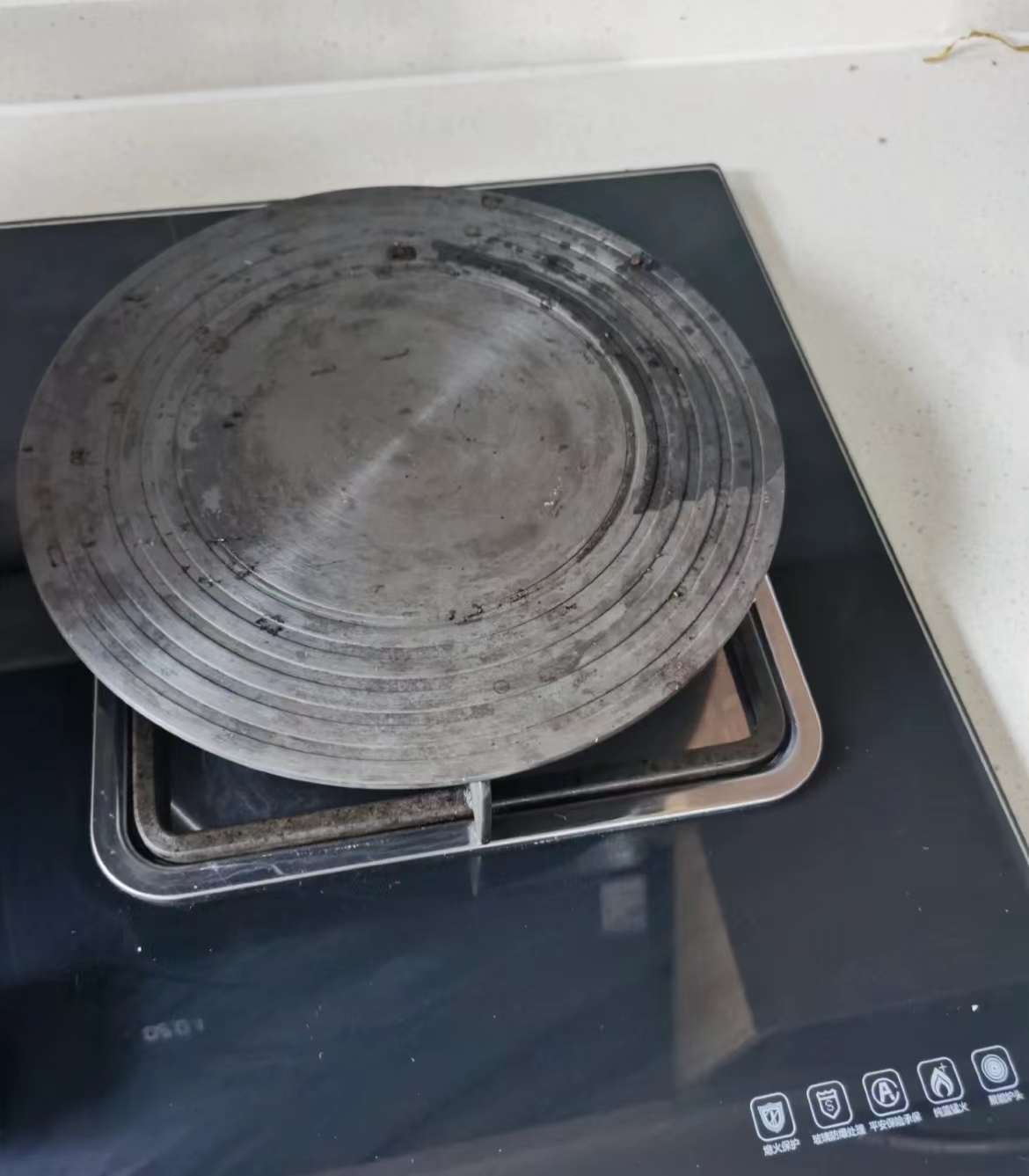 家居品千万别瞎用，尤其这7样，用不对就适得其反，损害家具
