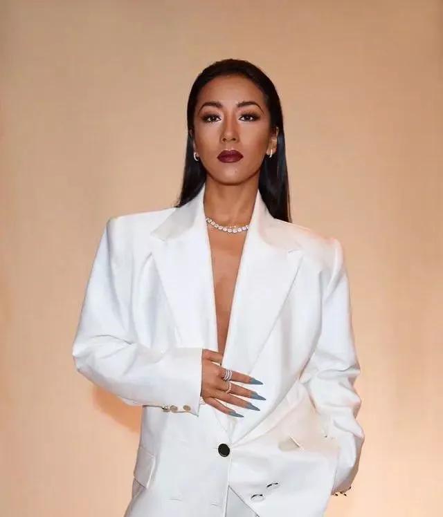 12位女明星颜值特点