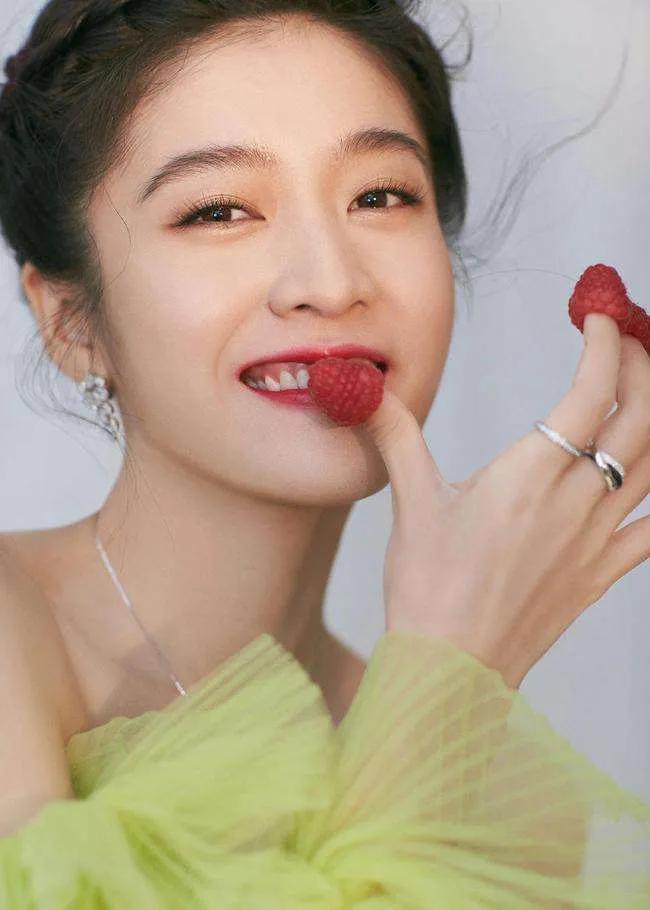 张雪迎：温柔恬静小清新