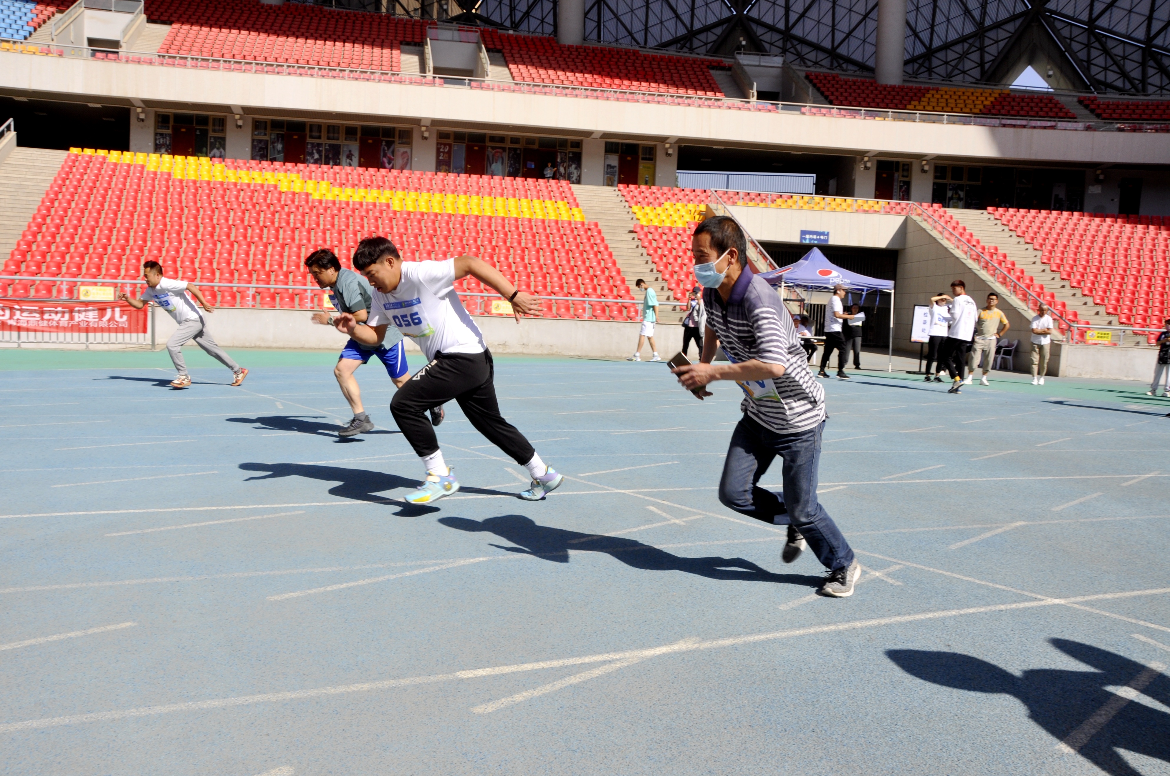 2022年西宁市残疾人运动会在青海体育中心举行