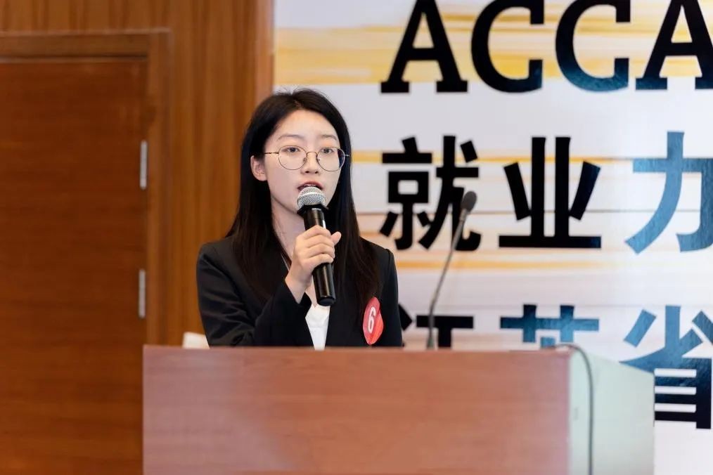 江苏女神学霸：学分绩点4.0，获省教育厅表彰，已收到国企offer