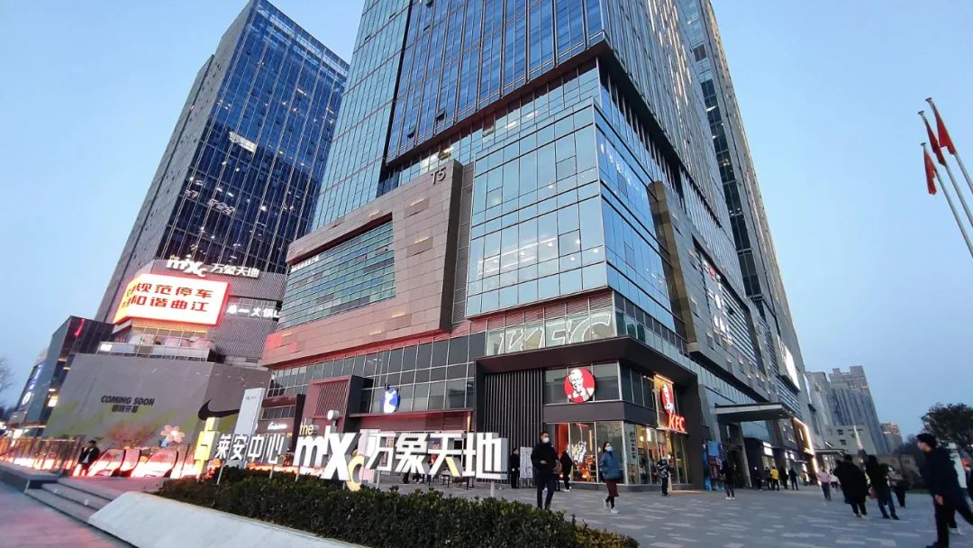 设计见闻｜颜值型店面设计之莱安中心万象天地篇