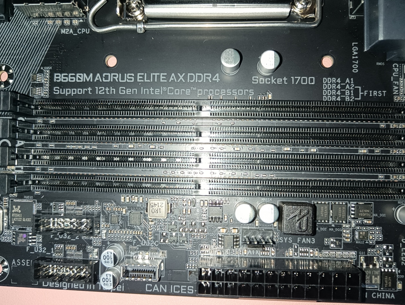 配的齐全、才能打的畅快–技嘉(GIGABYTE)小雕AX B660M DDR4主板
