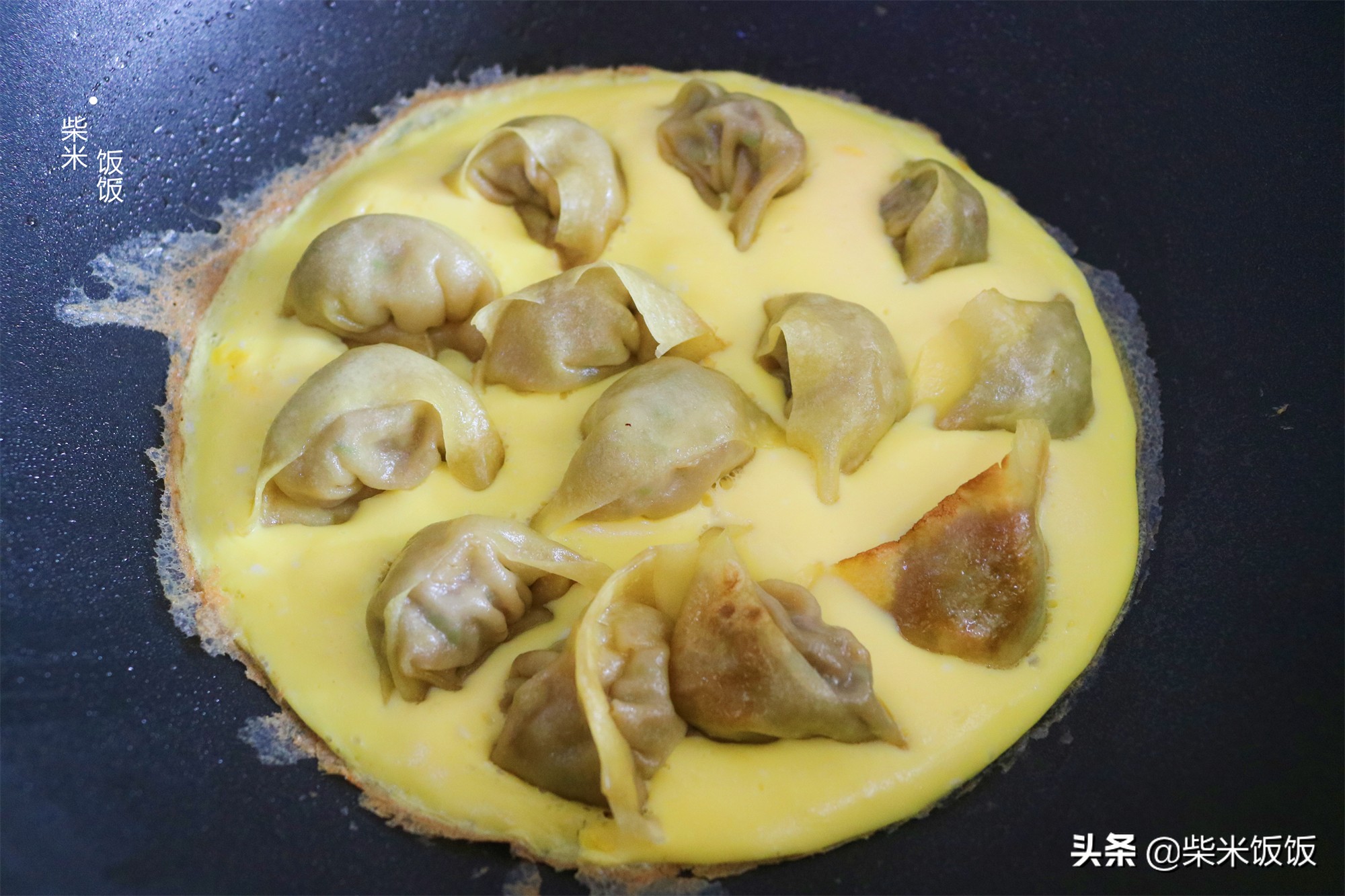 早餐最喜欢吃它，好做又省心，咬一口汤汁多，营养又好吃