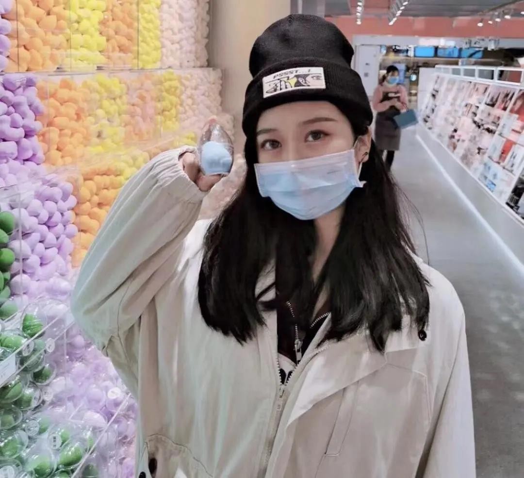 惊艳！湖北7位女神学霸：同年考入同所大学，如今全部考研985、出国深造！