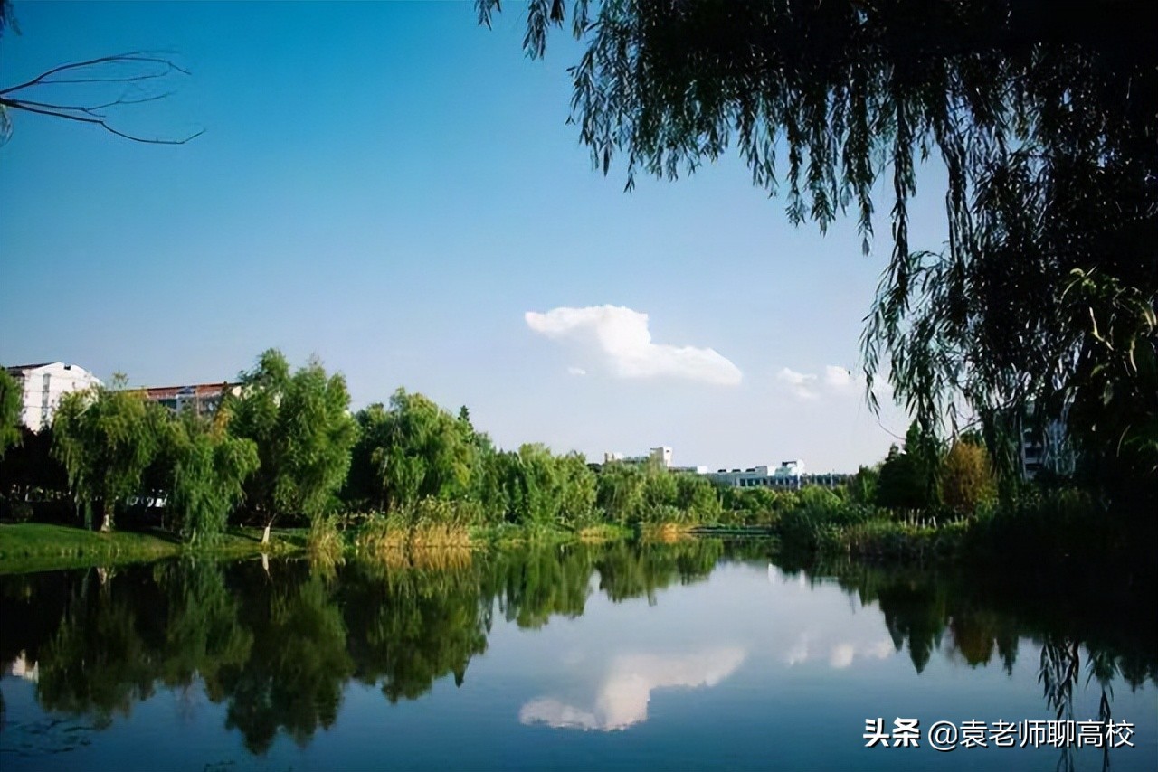 江苏大学与扬州大学，两所实力强劲的双非高校，你会怎么选？