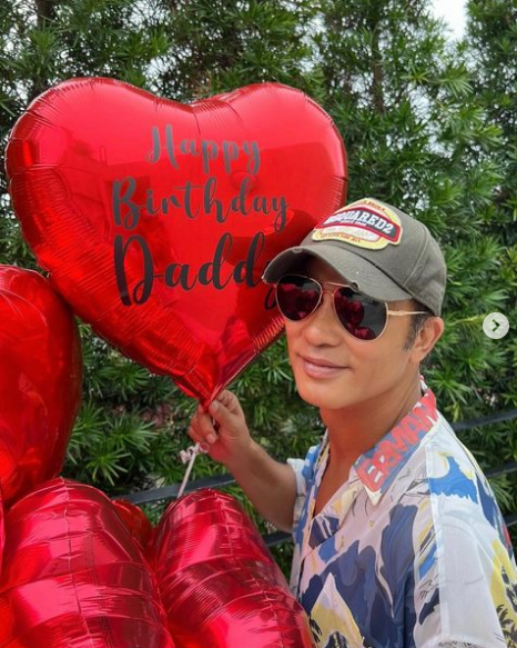 任达华67岁生日获妻女暖心表白，甄子丹关之琳等好友送祝福