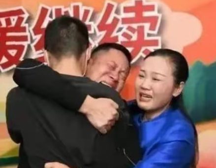 “坐一天一夜绿皮火车”去交接孙卓的“买家”：别信，鳄鱼的眼泪