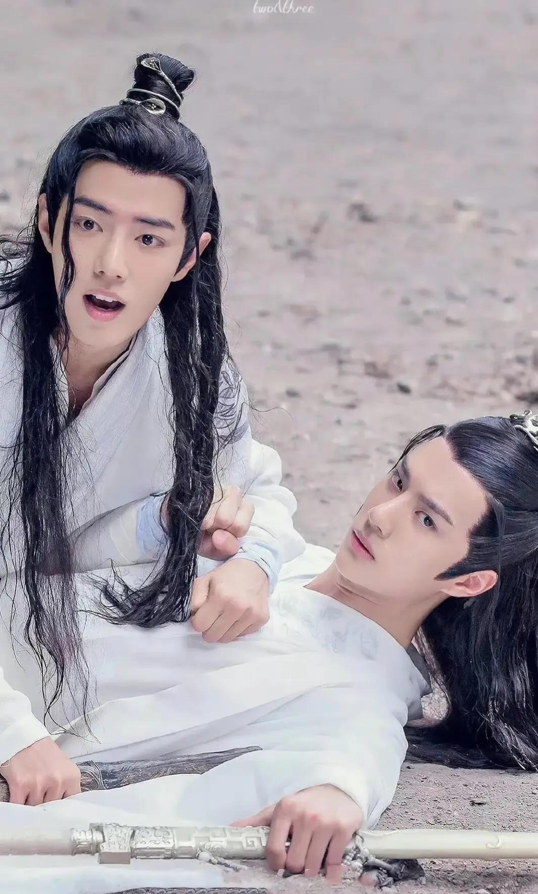 “倒霉顶流”肖战：从神坛跌落谷底，为何又能顶着压力重回巅峰？