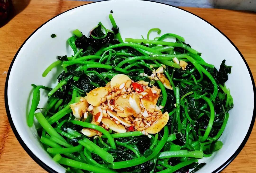 这“3菜2果”天然叶酸高！中老年人春天要多吃，顺应节气吃出健康