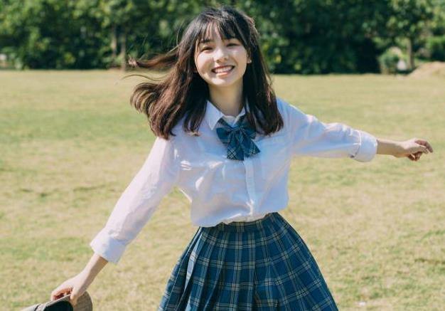 中国校服排行榜，深圳校服喜提榜首，原来运动服也可以美成这样