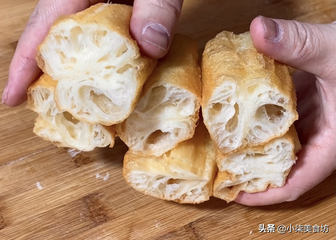 一斤面粉7两水，教你一个炸油条配方，学会都可以开店，别错过