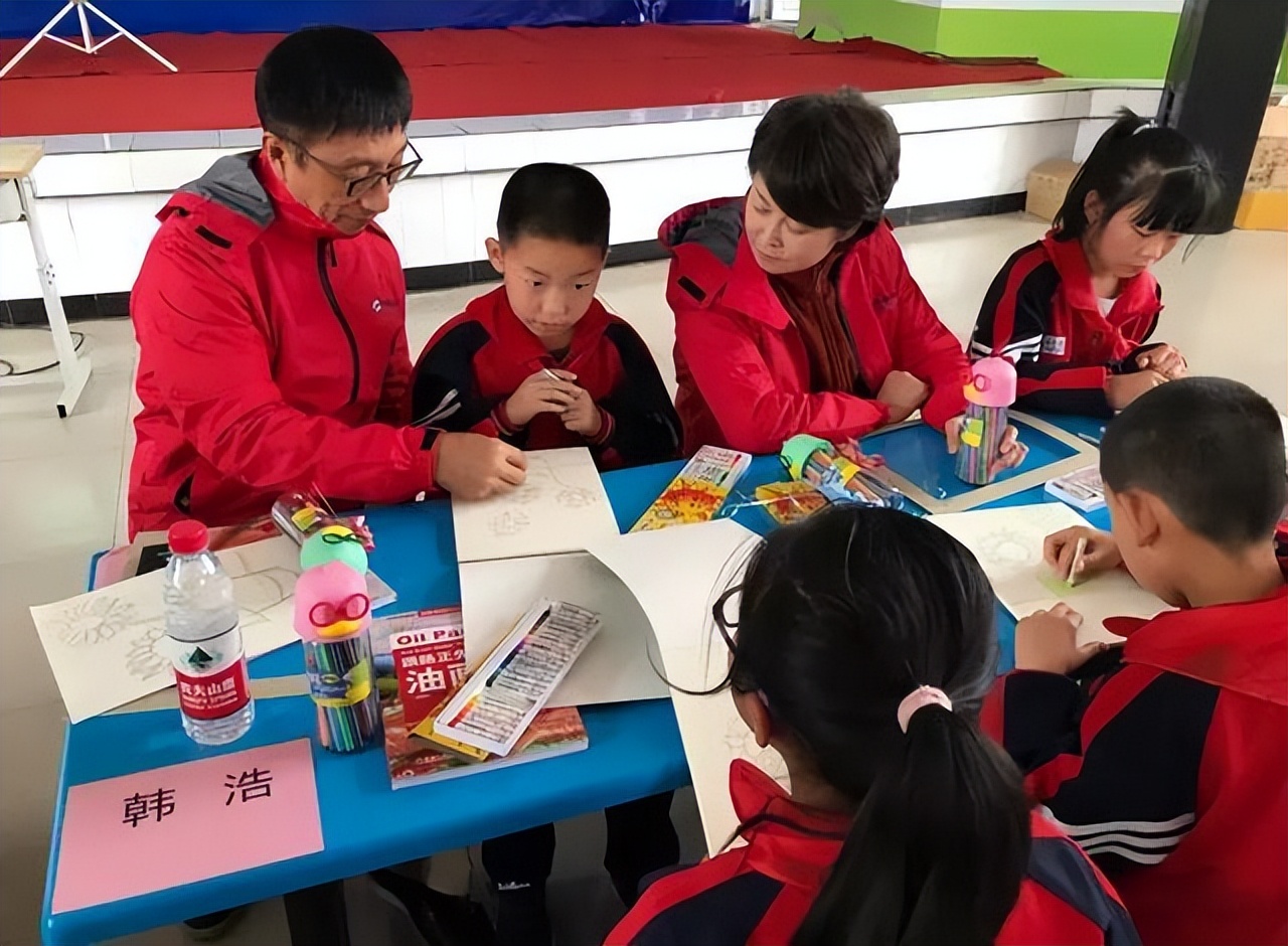 狗血、争产、低调的幸福，5位央视女主持的豪门婚姻，好像都全了