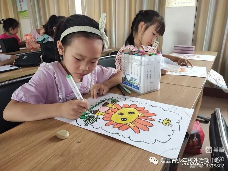 勉县青少年活动中心开展绘画比赛联谊活动