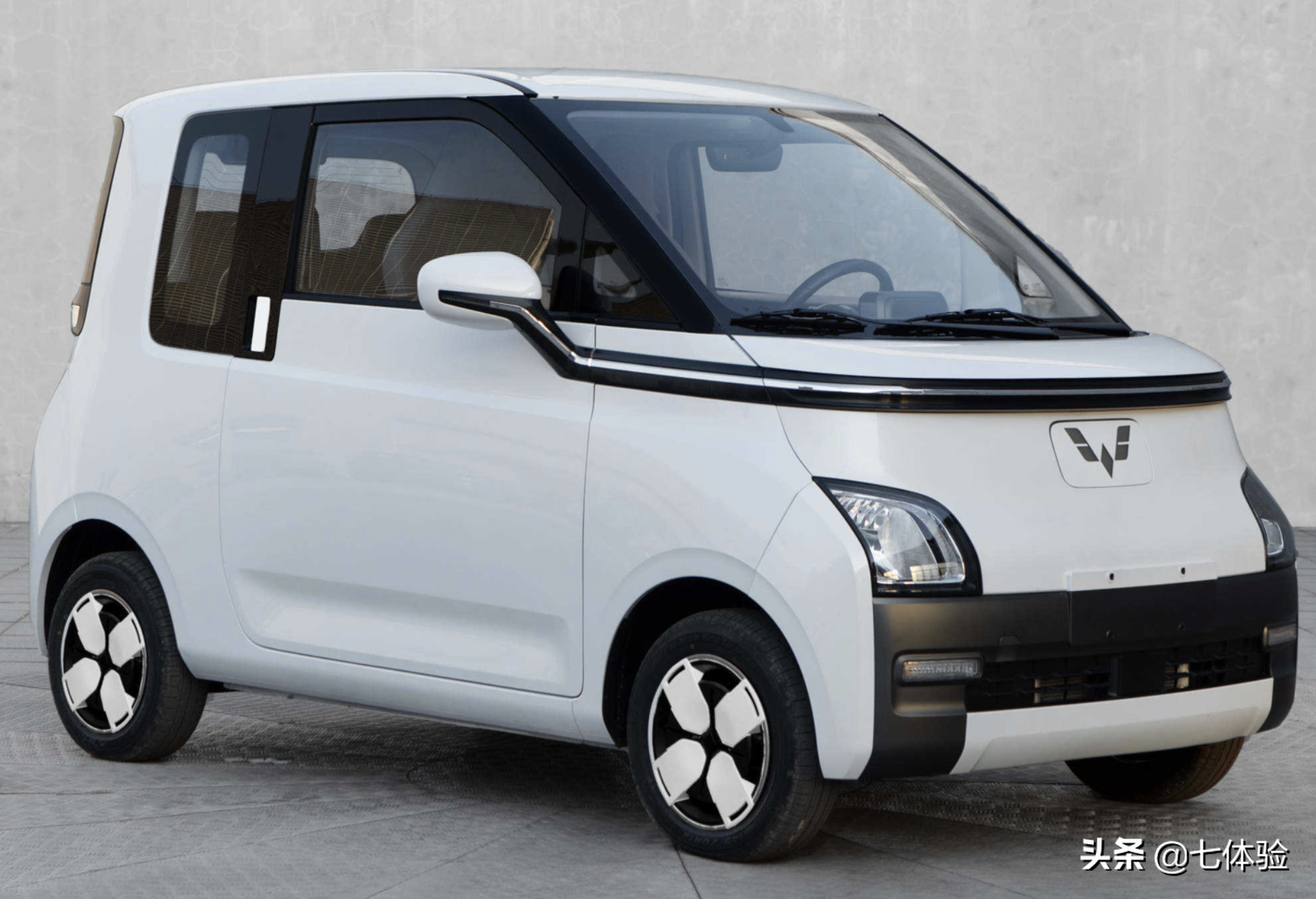 首款全球车，五菱AirEV两种轴距支持快充，全面碾压Mini EV