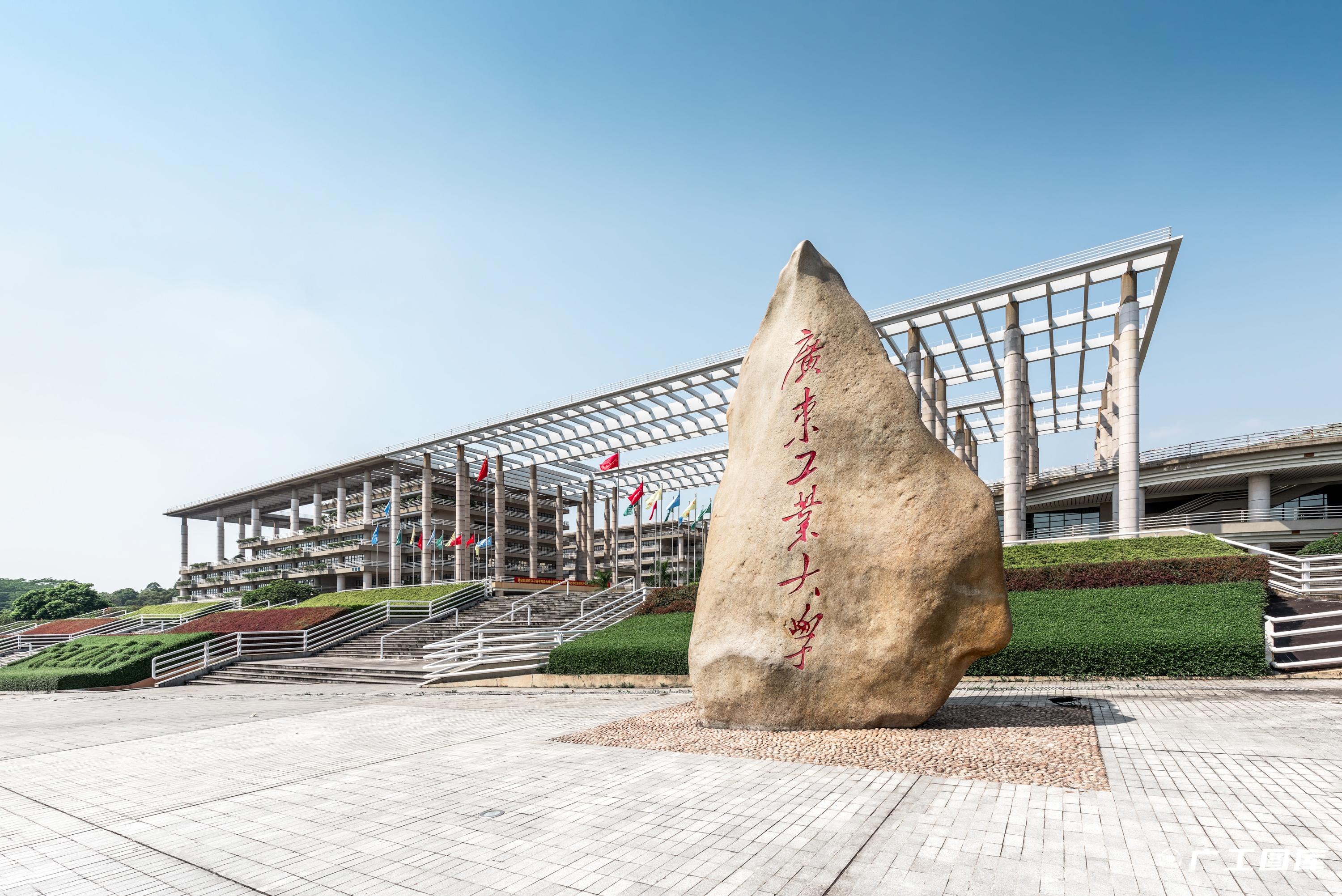 仅3个省1个专业校考，广东工业大学发布2022年艺术类招生简章