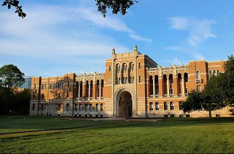 分数只够二本的考生，选择哪些大学更合适？建议：这些院校有前景