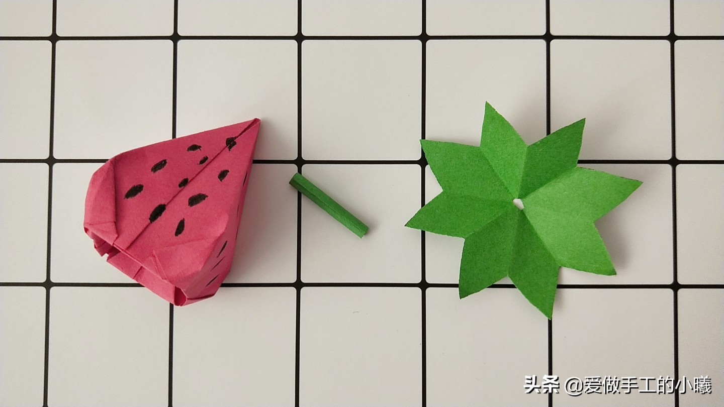手工怎么做简单又漂亮（简单又好看的草莓折纸正式教程）