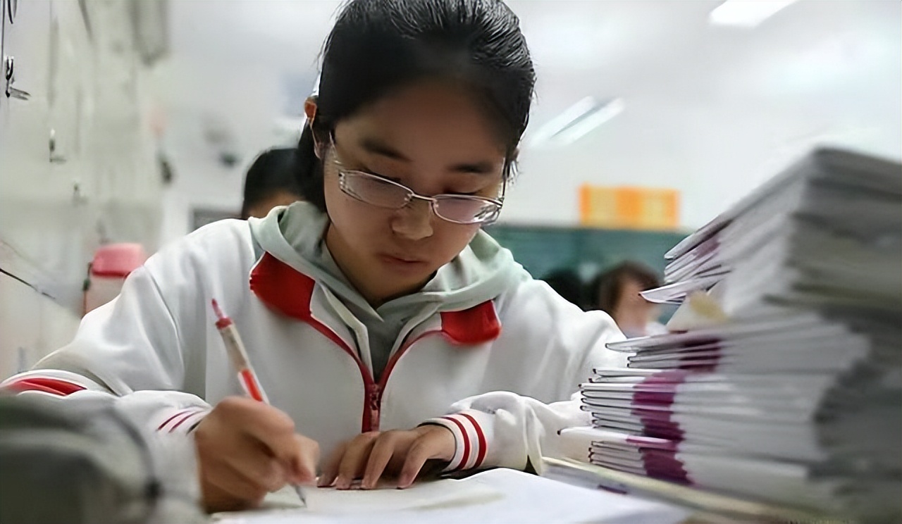 亚洲大学新排名曝光：前10名中国占6所，清华北大均上榜