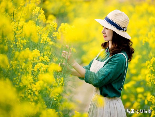 春天与花儿一起拍照，6个摄影口诀，拍摄意境唯美的人像大片