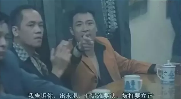 足球海参哥是谁为什么这么出名(挨打要立正！黄健翔为批吴曦躲球道歉：太不理性！吃海参是做广告)