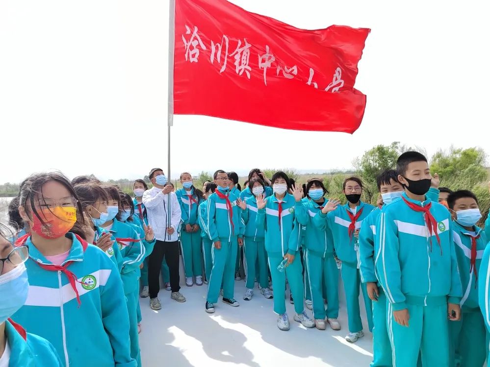 洽川風(fēng)景區(qū)攜手“紅領(lǐng)巾”開展《詩經(jīng)》研學(xué)實(shí)踐活動