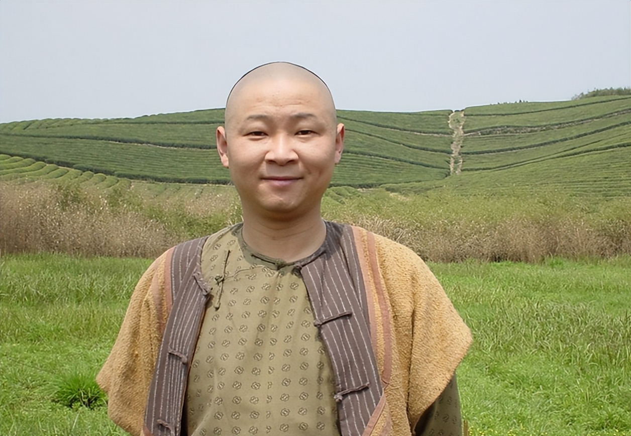 低调养鸡14年带领288户农民脱贫三德子赵亮才是真明星