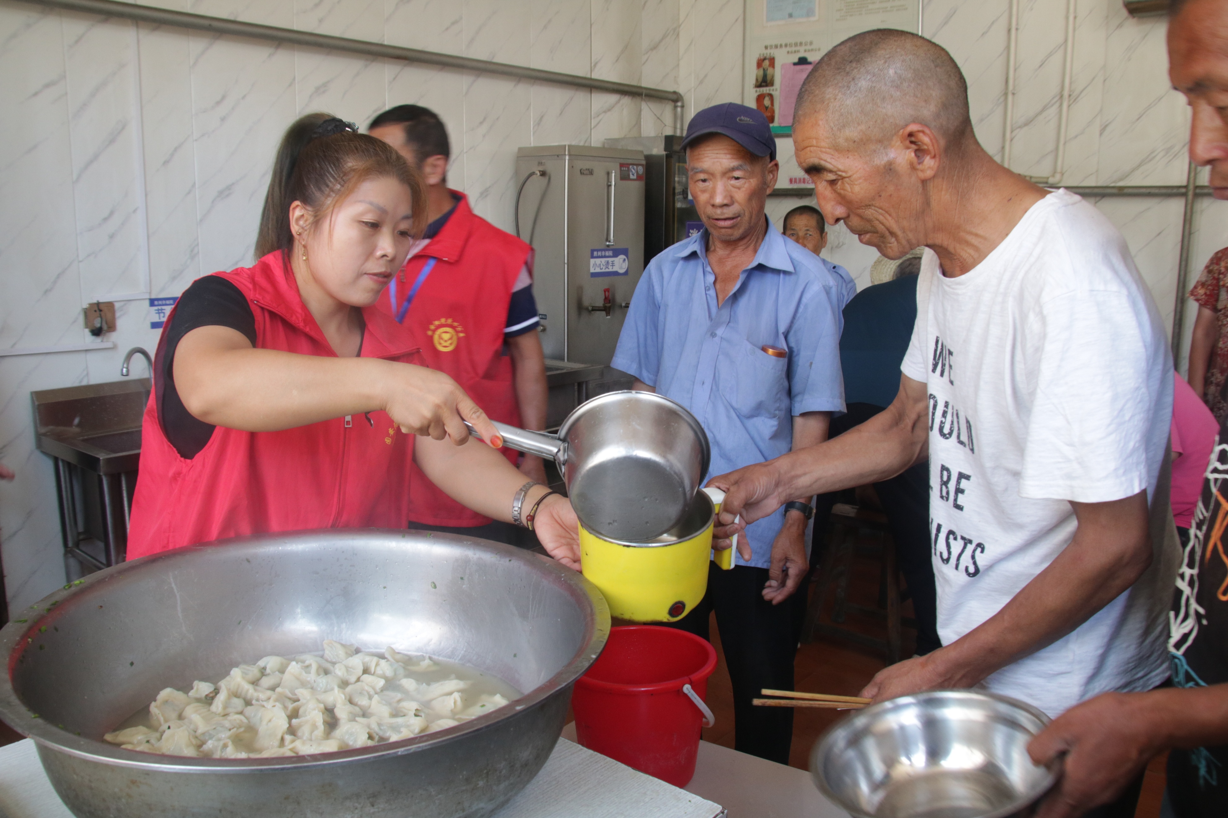 河北固安：爱心点点 温暖人间