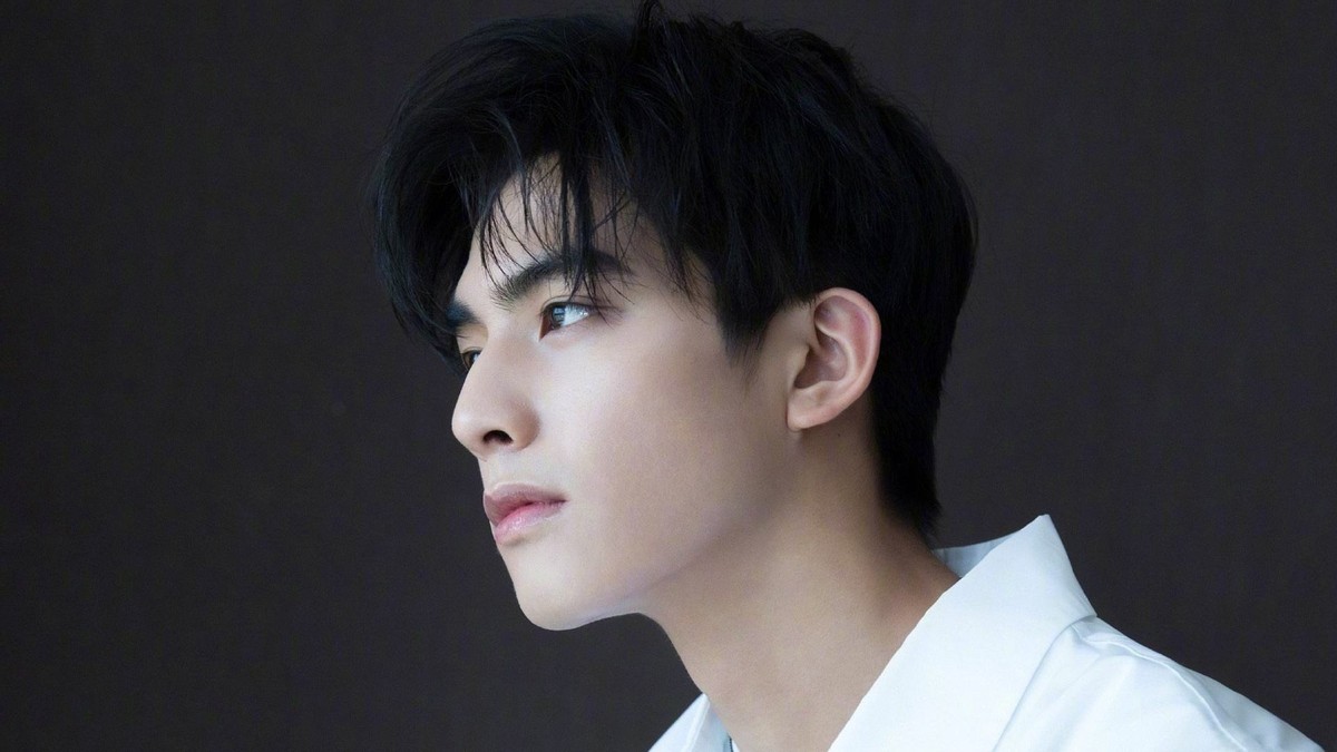 “病娇美男”别硬演，有人公子世无双，有人乡野村夫呆头鹅