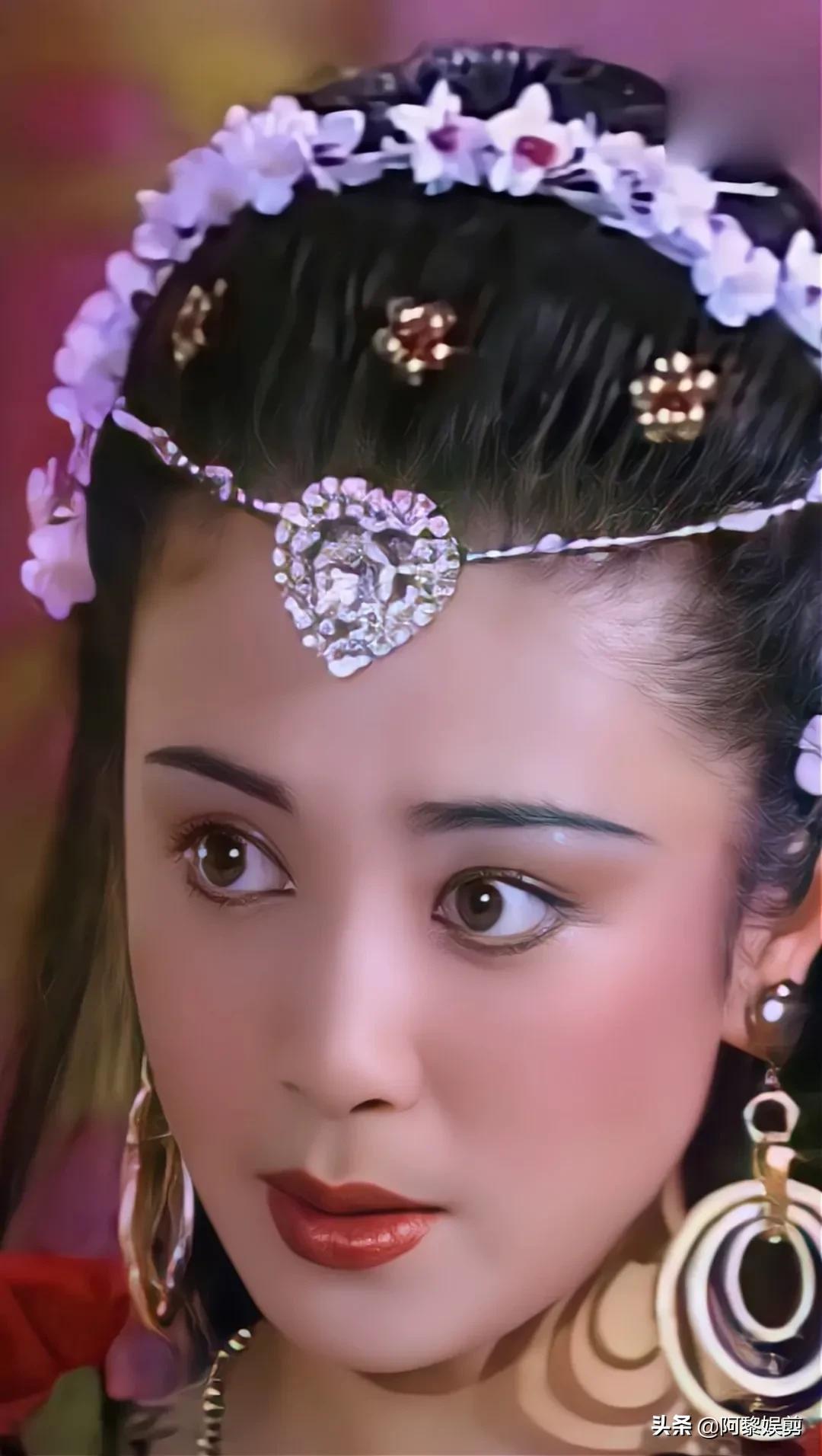 傅艺伟年轻的时候真是风华绝代