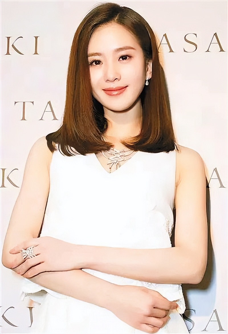 长得貌美如花，衣品一言难尽？不会穿搭真不能怪没钱、不好看