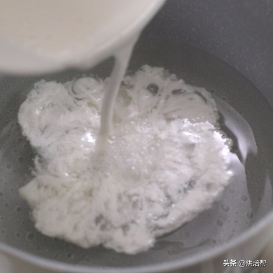 千层糕这样做太香了，加入这天然香料，整屋都香了，邻居都要来吃