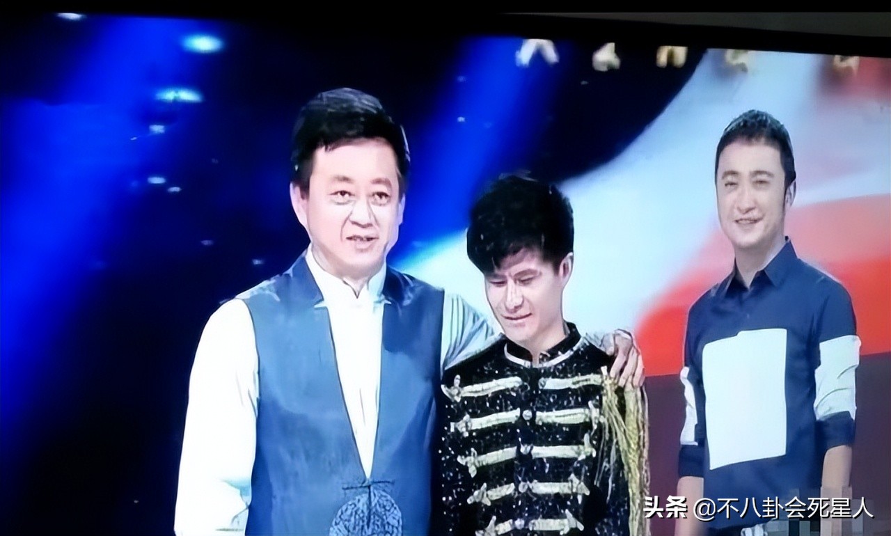 8位红极一时的草根明星现状，摆摊卖菜，住桥洞，红了11年