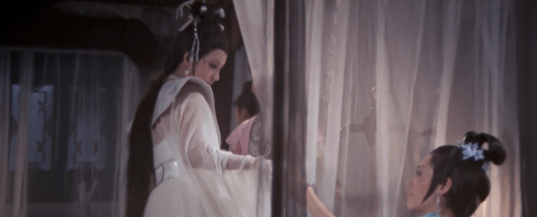 香港的第一风月片是变红的时候。