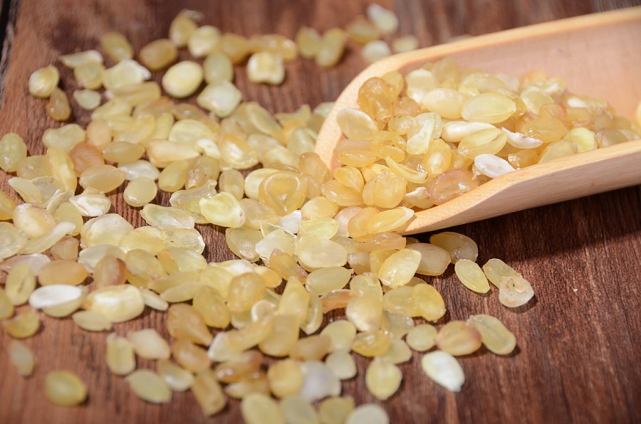 皂角米有什么功效与作用(皂角树的种子仁) - 行就行