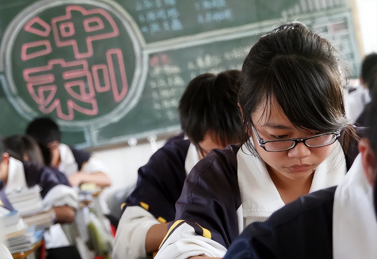 13年高考总人数（2022高考人数出炉）