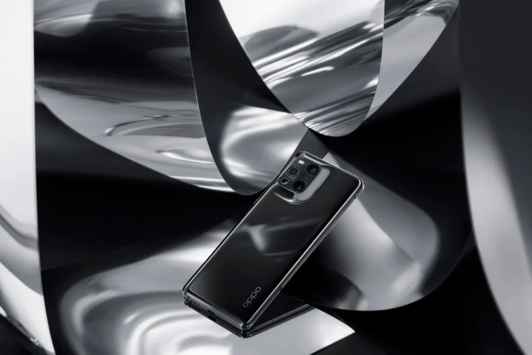 天气逐渐转暖，推荐几款性能强还不烫的手机