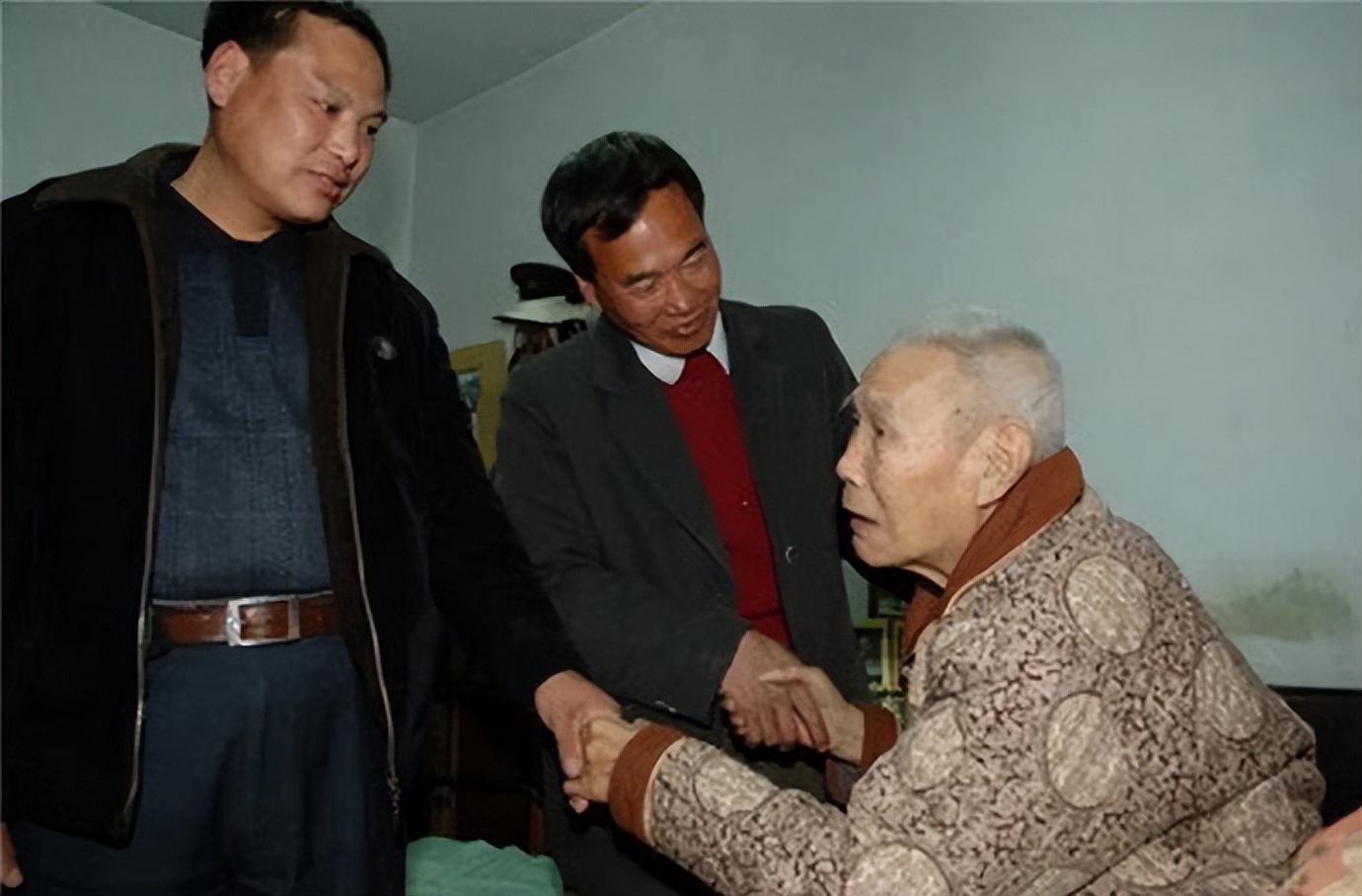 《集结号》原型常孟兰：为找部队捡48年破烂，死后4年老连长现身