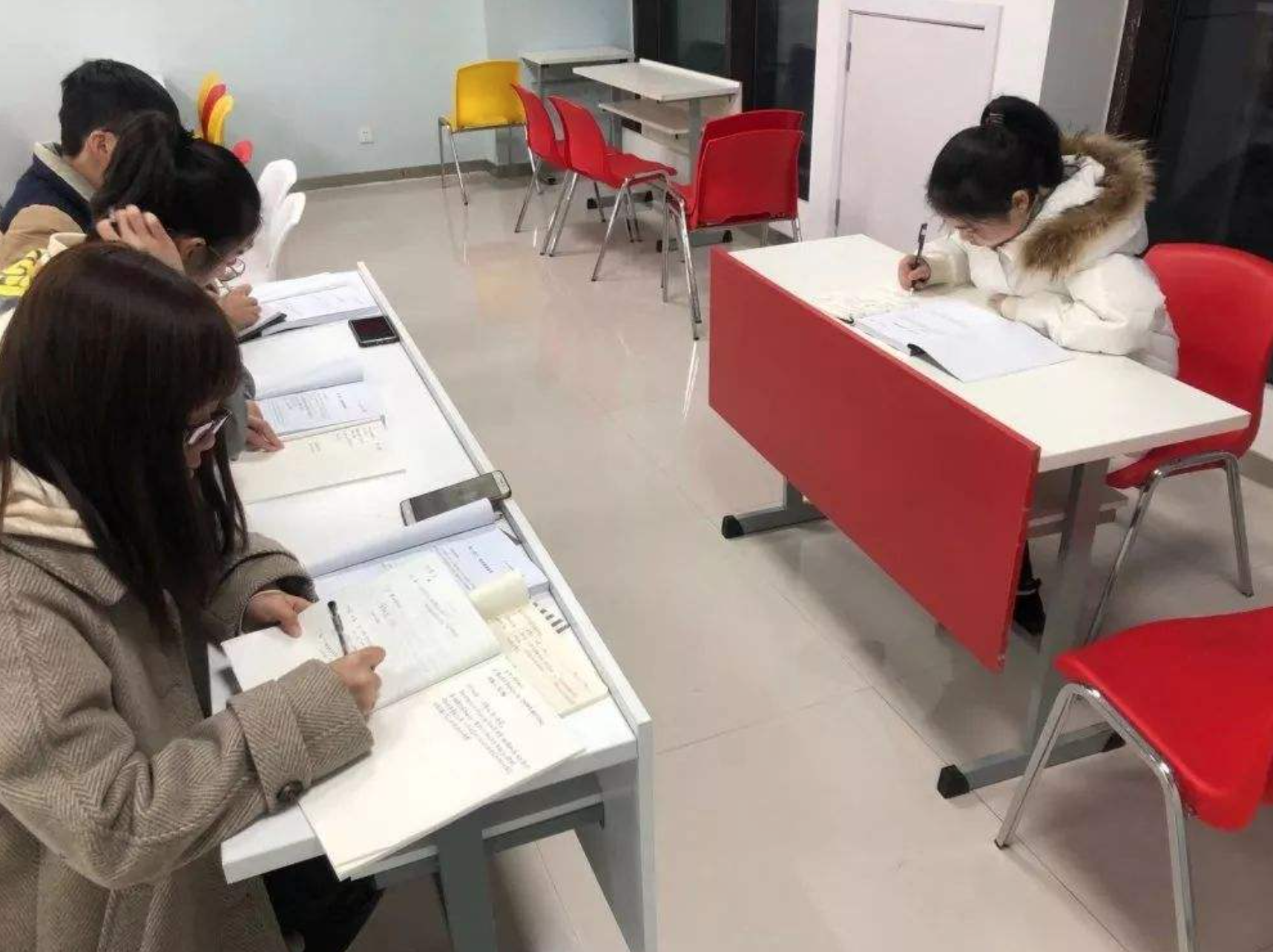 价值几万的“公务员”培训班，到底有没有用？听听过来人怎么说