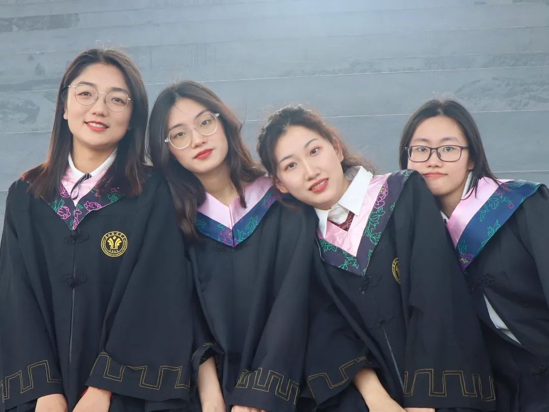 “研”值爆表！重庆4个学霸宿舍，集体赴北大等深造，来自同一所高校！