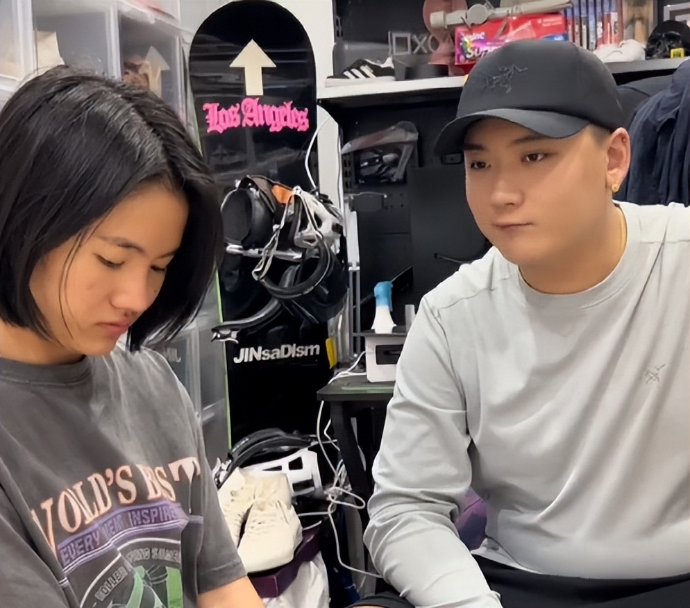 小猪兜儿曝光随礼名单，崔晋随9999，网友：天下网红是一家