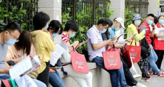 高考草稿纸为何如此神秘？老师还要“回收”，原来还有大用途