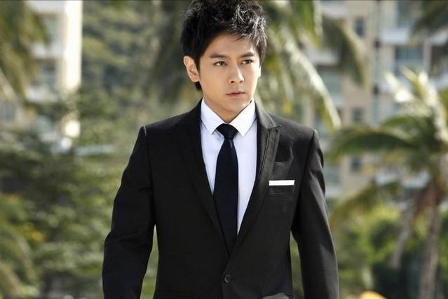 林志颖陈若仪：结婚23年生三子，送小9岁娇妻价值800万鸽子蛋戒指