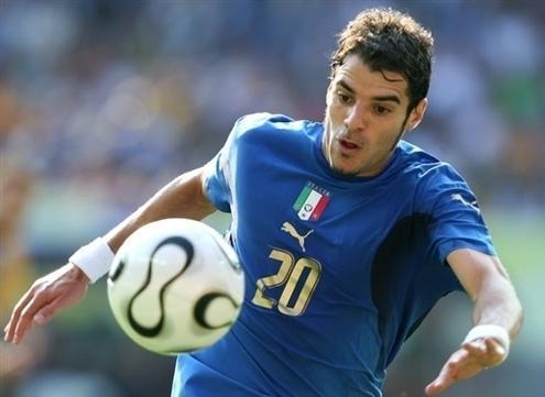 佩罗塔请曼乔观看罗马的边路走廊,穆帅希望小佩小克别踢附加赛--晴若