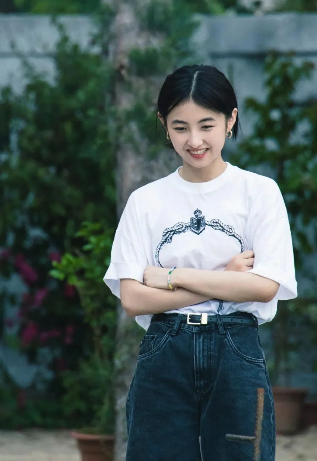 张子枫倪妮白百何这样穿T恤太好看了！|25款高颜值平价T恤get