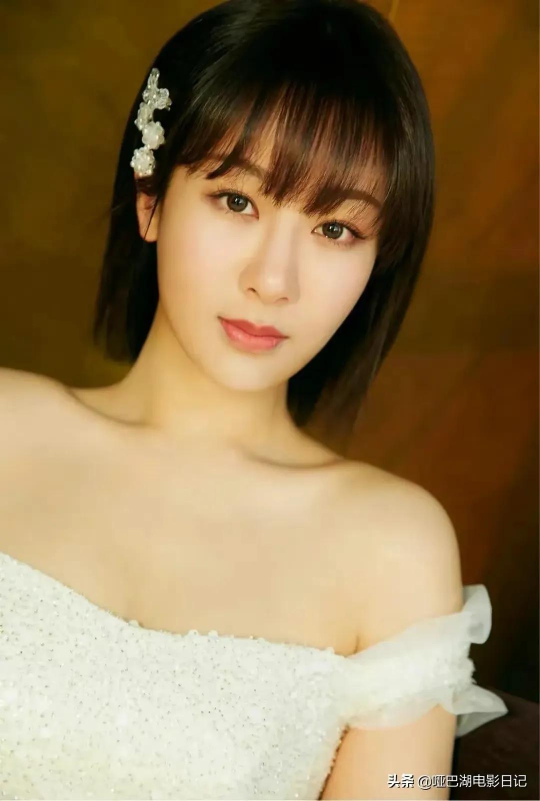 杨紫，25张精美的照片