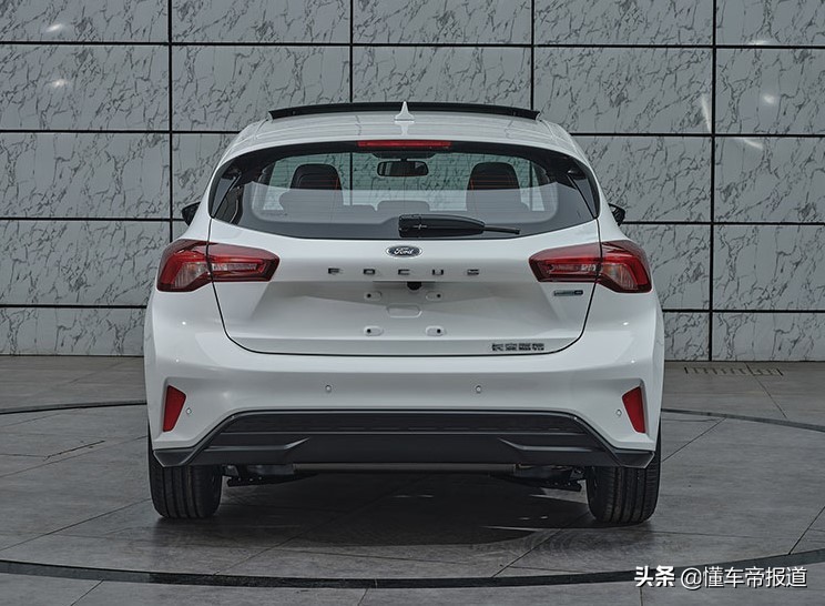 新车 | 换装全新1.5T四缸发动机，长安福特新款福克斯实车曝光