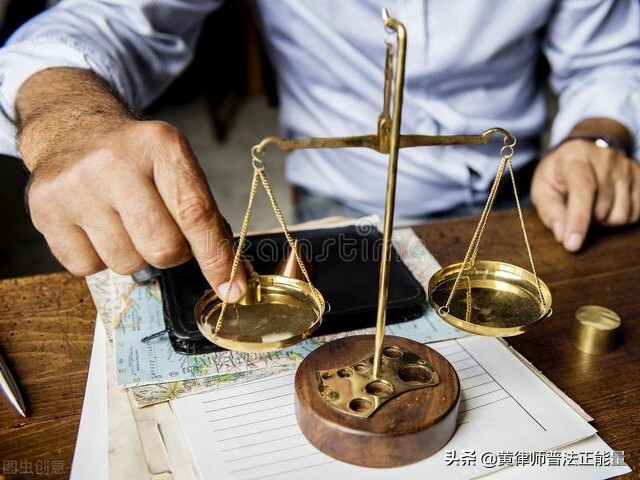 没买车位的业主告开发商把多个车位卖给同一业主侵权，怎么判？