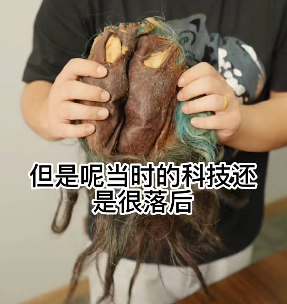 36岁“小龙人”分享30年前的演出道具，如今已加入洪家班