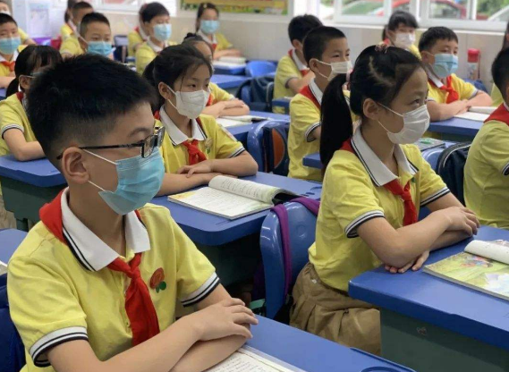 小学生作文《孤独》获满分，全篇没有一句孤独，但又写满了孤独